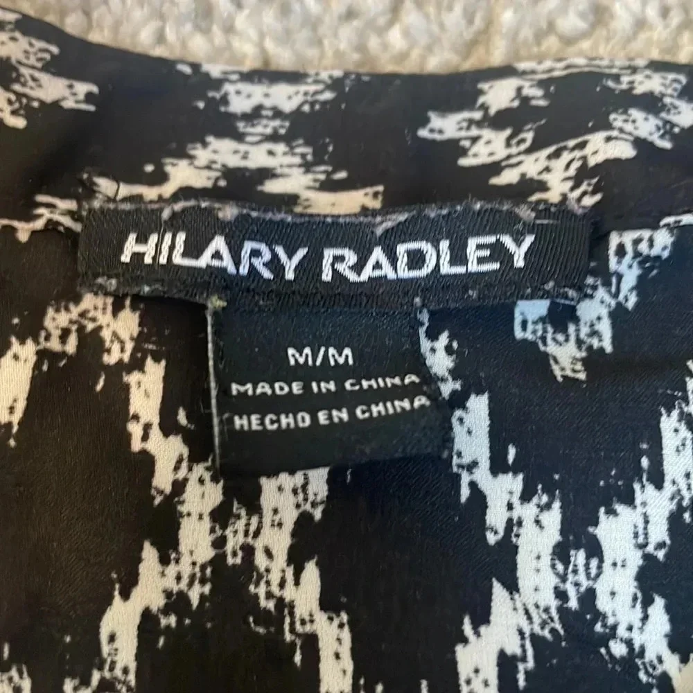Hilary Radley Medium black and white blouse